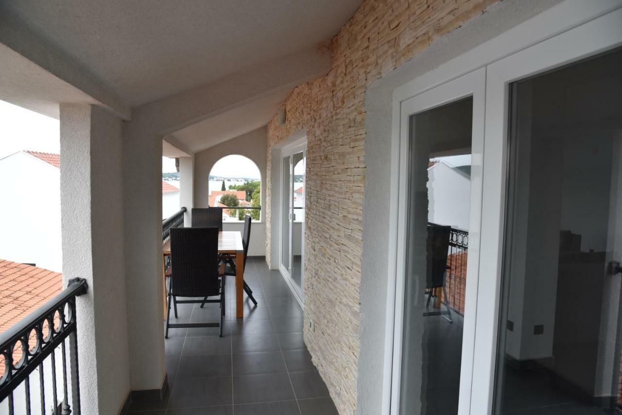 Villa Pina Appartment Chantos تيسنو المظهر الخارجي الصورة